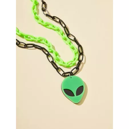 Collar a capas con extraterrestre accesorio