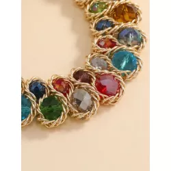 Collar con diseño de piedra