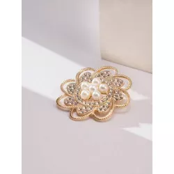 Broche a la moda y elegante con forma de flor hueca con incrustaciones de perlas de imitación y diamantes de imitación para ropa