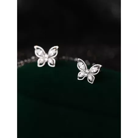 Pendientes de tachuela zirconia cúbica con mariposa plata