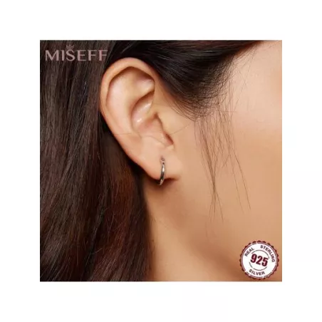 2023 nuevo 1 par individualidad S925 plata blanco simple circular elemento clásico moda Arete para mujeres elegante diseño Bisut