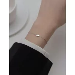 Pulsera con adorno de corazón plata