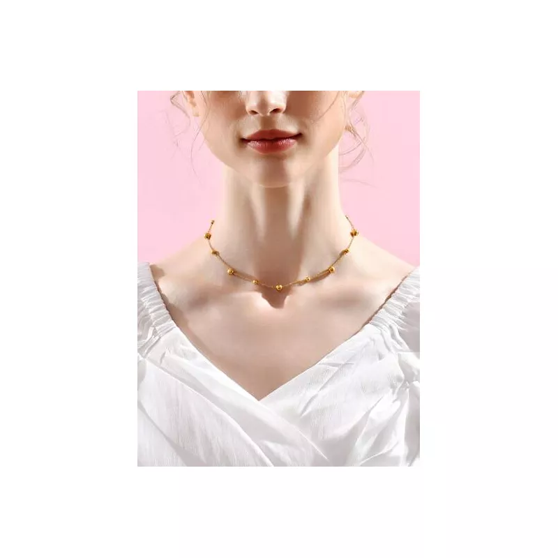 Collar con diseño de cuenta