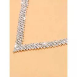 Collar con diseño de diamante de imitación