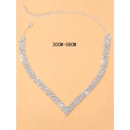 Collar con diseño de diamante de imitación