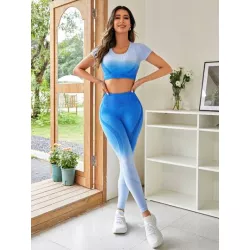 Conjunto deportivo inconsútil con estiramiento alto de ombré