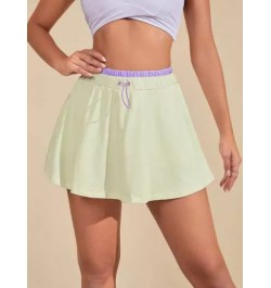 Skort deportivo con cinta de rayas lado