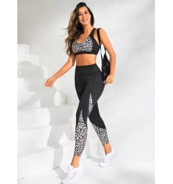 Conjunto deportivo con estampado de leopardo