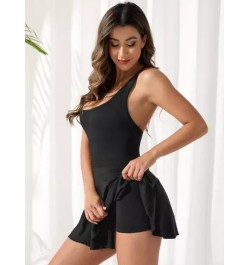 Vestido deportivo unicolor con tira cruzada de espalda abierta