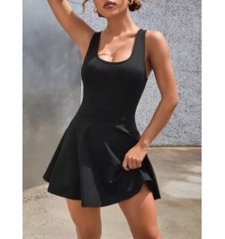 Vestido deportivo de color combinado con abertura de espalda abierta