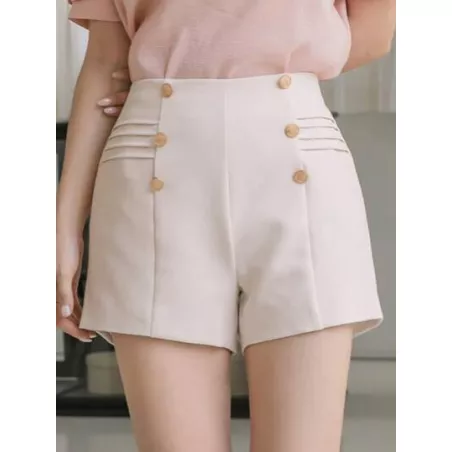 Shorts con diseño de botón