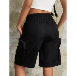 Shorts con bolsillo con solapa de cintura con cordón cargo