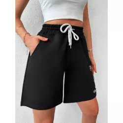 Shorts con estampado de letra de cintura con cordón