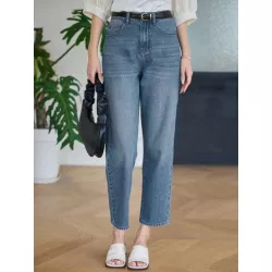 Jeans unicolor con bolsillo oblicuo sin cinturón