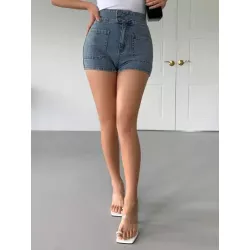 Shorts en mezclilla de talle alto con parche con bolsillo