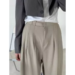 Pantalones de traje con fruncido de pierna ancha