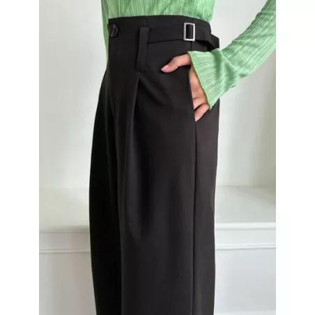 Pantalones de traje con fruncido de pierna recta