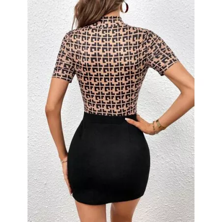 Privé con estampado Camiseta & con botón falso Falda ajustada