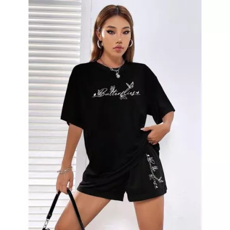 SHEIN EZwear Shorts con camiseta de hombros caídos con estampado de mariposa y letra