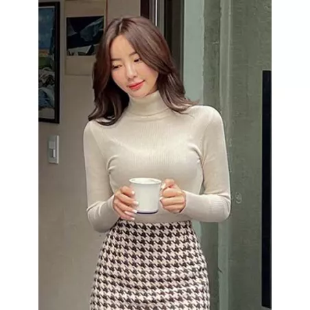 Jersey tejido de canalé cuello alto