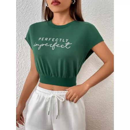 Sudadera crop con estampado de letra de manga murciélago