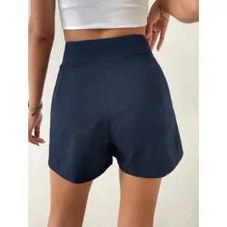 SHEIN Privé Shorts con diseño de botón