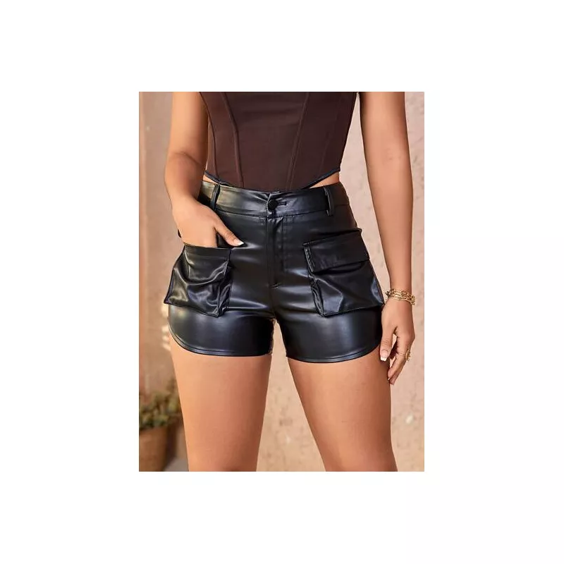 Shorts con bolsillo con solapa cuero PU