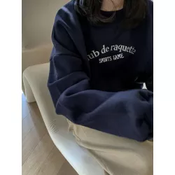 Pullover amplio con estampado de letra de hombros caídos